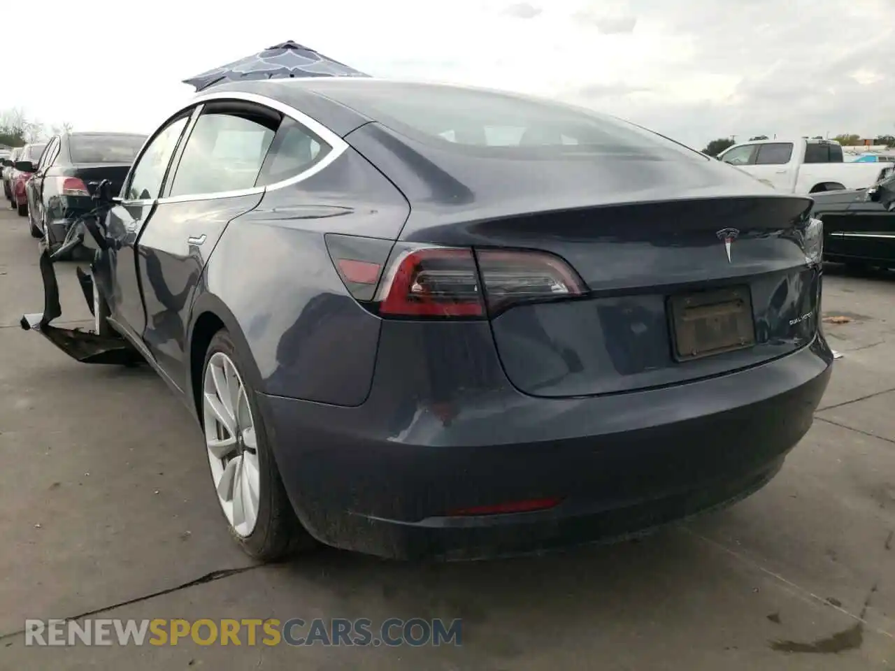 3 Photograph of a damaged car 5YJ3E1EB9LF628241 TESLA MODEL 3 2020