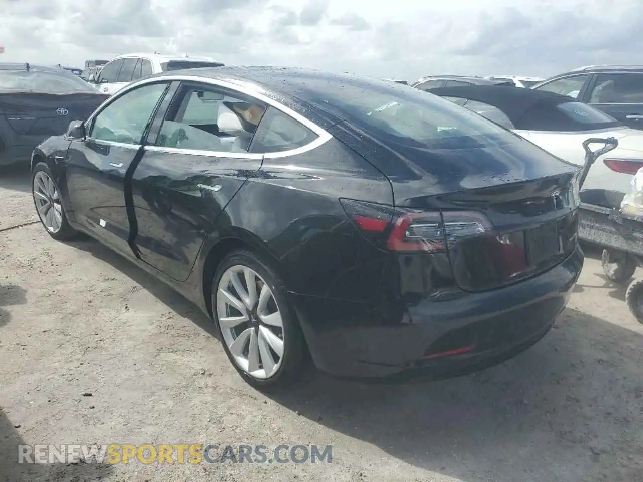 2 Photograph of a damaged car 5YJ3E1EB9LF719798 TESLA MODEL 3 2020