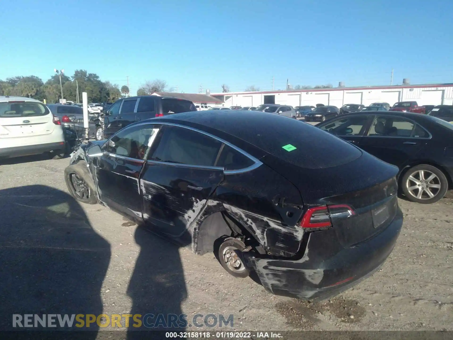 3 Photograph of a damaged car 5YJ3E1EB9LF741395 TESLA MODEL 3 2020