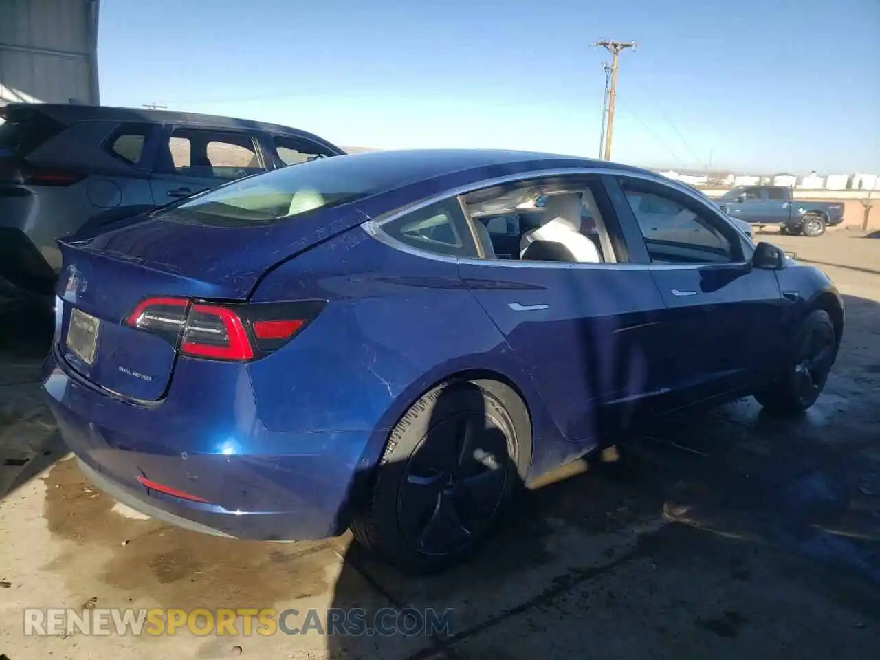3 Photograph of a damaged car 5YJ3E1EB9LF769701 TESLA MODEL 3 2020