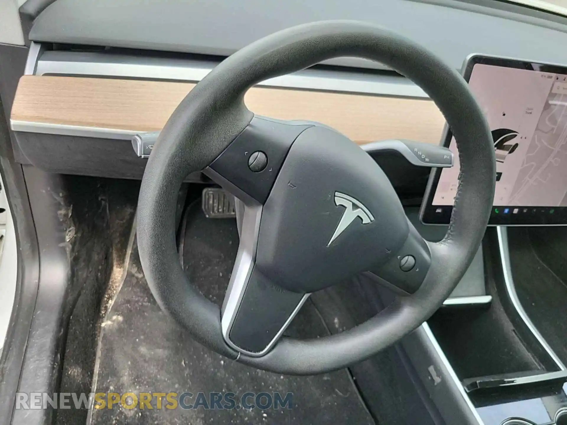 3 Photograph of a damaged car 5YJ3E1EB9LF795103 TESLA MODEL 3 2020