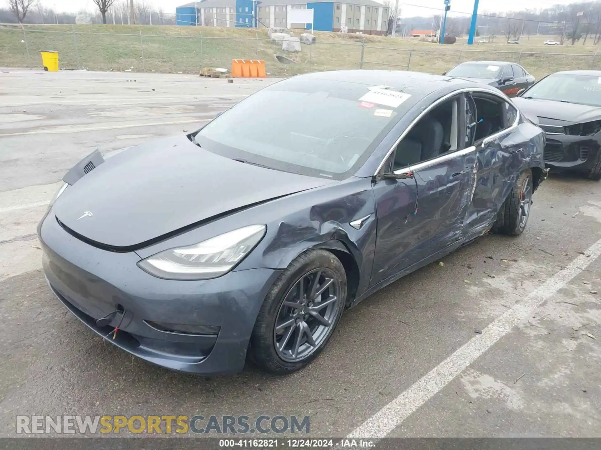 2 Photograph of a damaged car 5YJ3E1EBXLF663242 TESLA MODEL 3 2020
