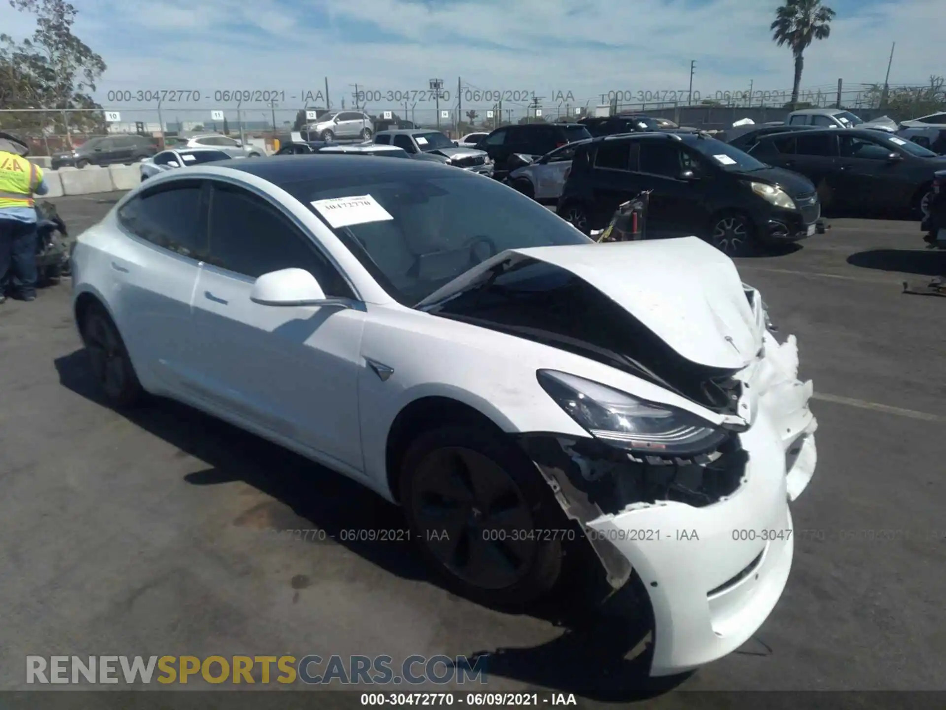 1 Photograph of a damaged car 5YJ3E1EBXLF745424 TESLA MODEL 3 2020