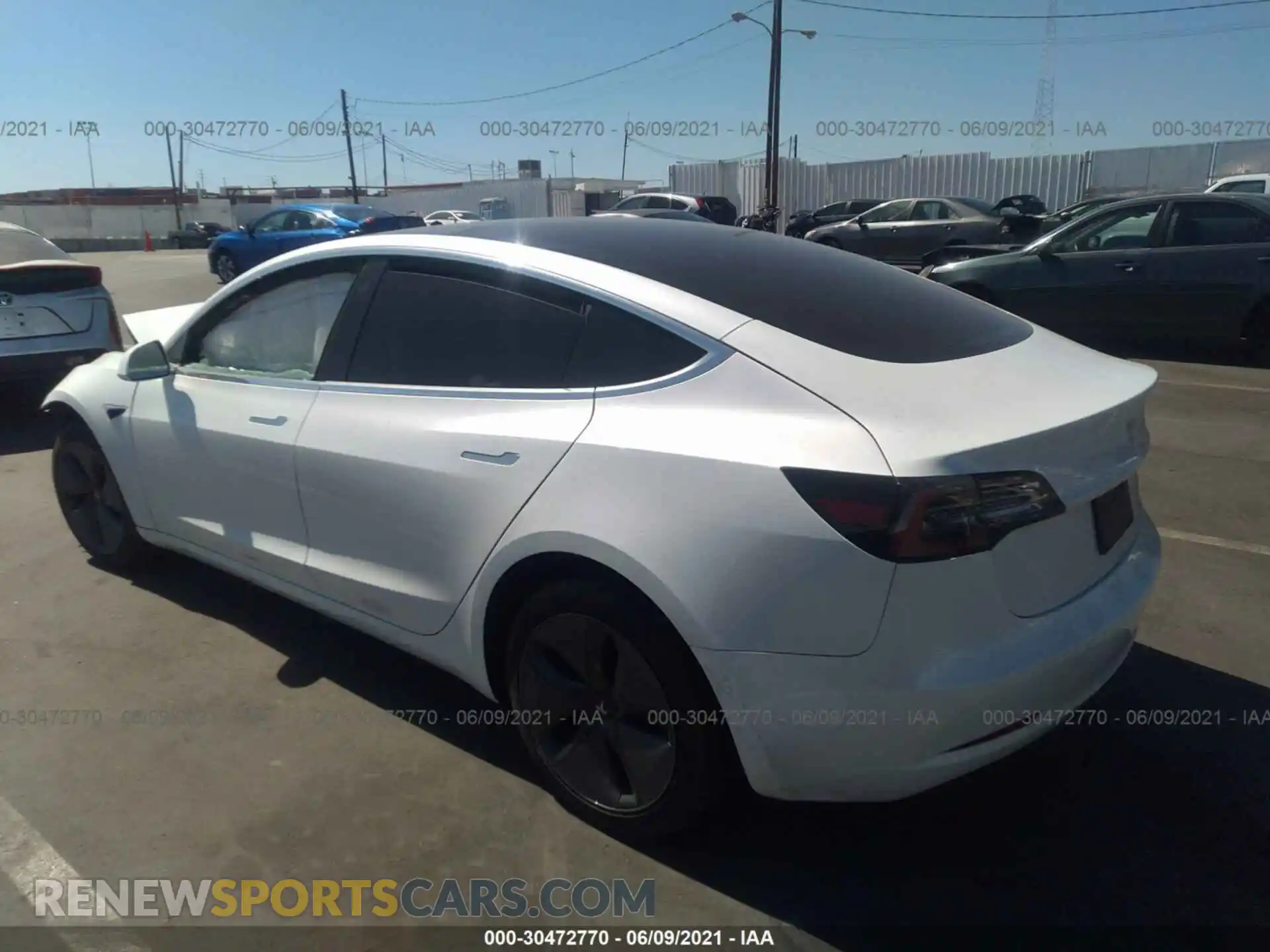 3 Photograph of a damaged car 5YJ3E1EBXLF745424 TESLA MODEL 3 2020