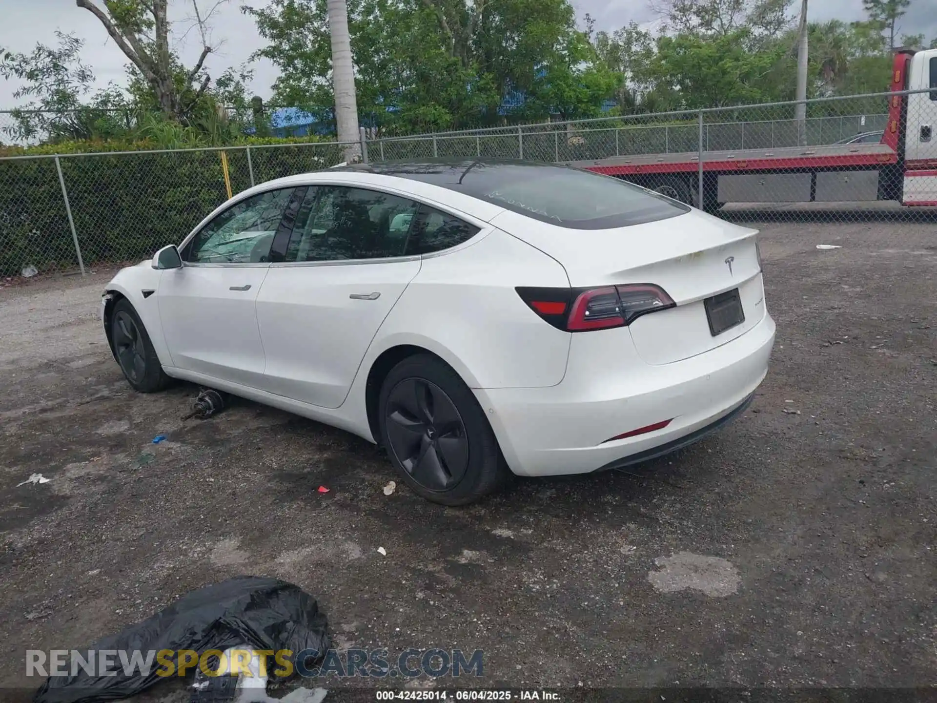 3 fotografías del automóvil dañado 5YJ3E1EBXLF790542 TESLA MODEL 3 2020