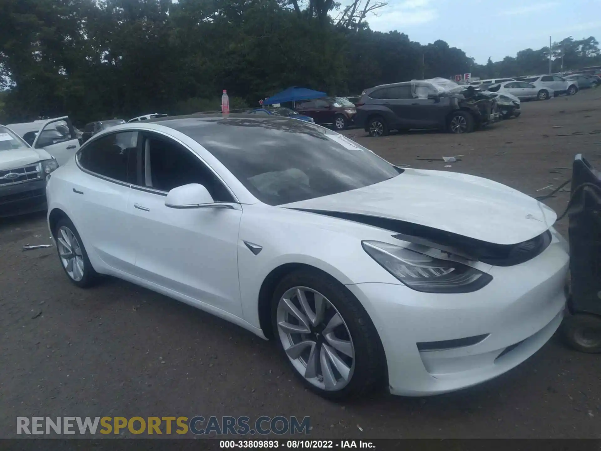 1 Photograph of a damaged car 5YJ3E1EC0LF587037 TESLA MODEL 3 2020