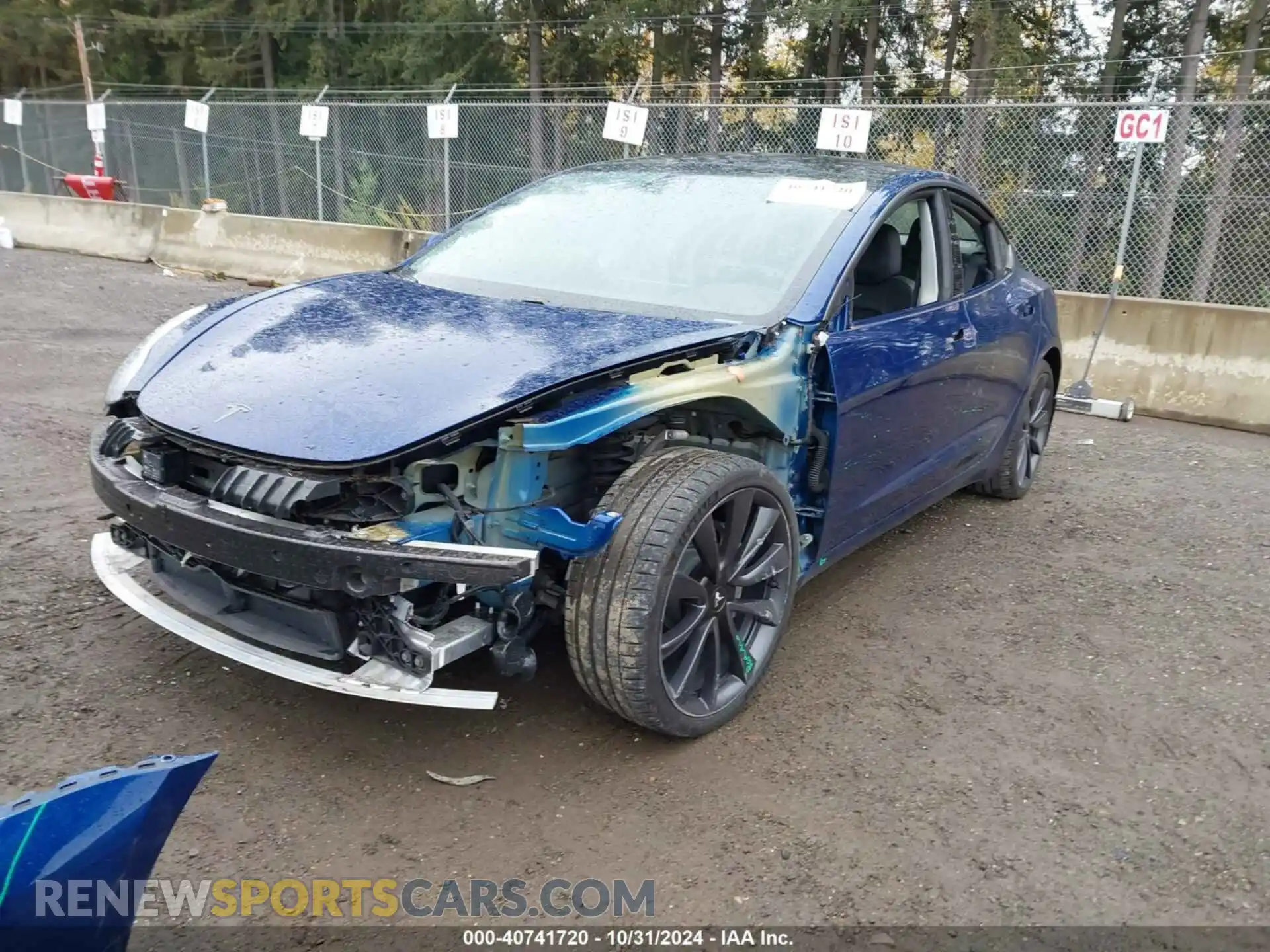 2 Photograph of a damaged car 5YJ3E1EC2LF586889 TESLA MODEL 3 2020
