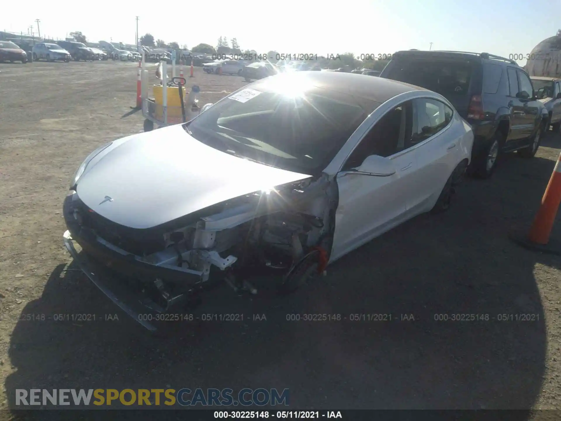 2 Photograph of a damaged car 5YJ3E1EC2LF624394 TESLA MODEL 3 2020