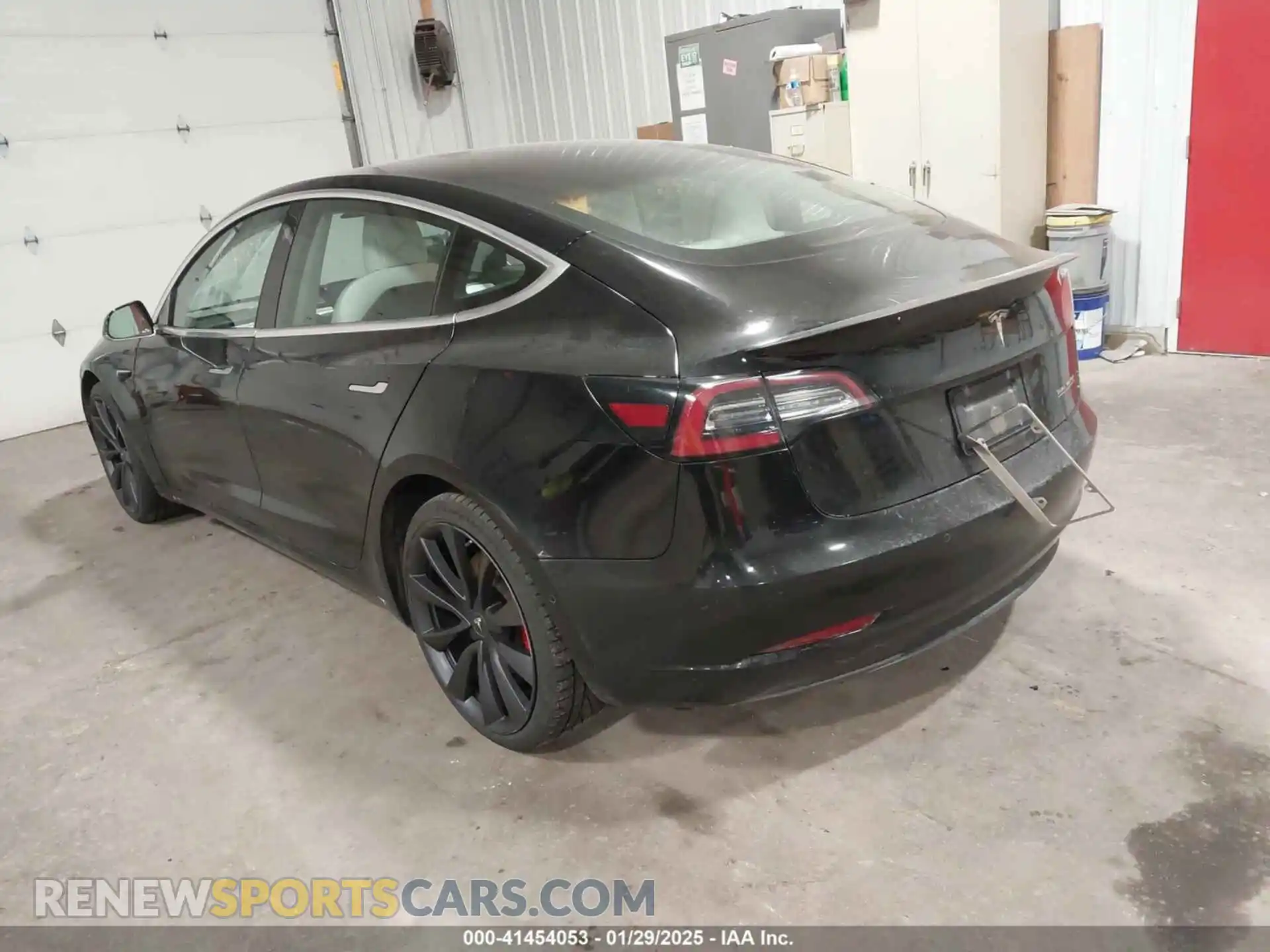 3 Photograph of a damaged car 5YJ3E1EC2LF624489 TESLA MODEL 3 2020