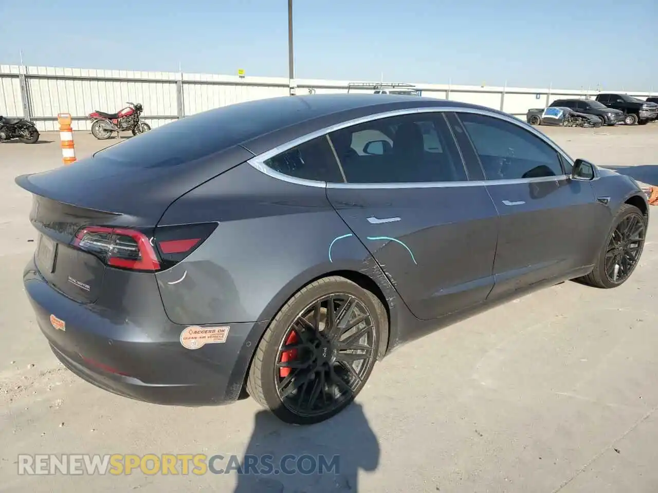 3 Photograph of a damaged car 5YJ3E1EC3LF641009 TESLA MODEL 3 2020