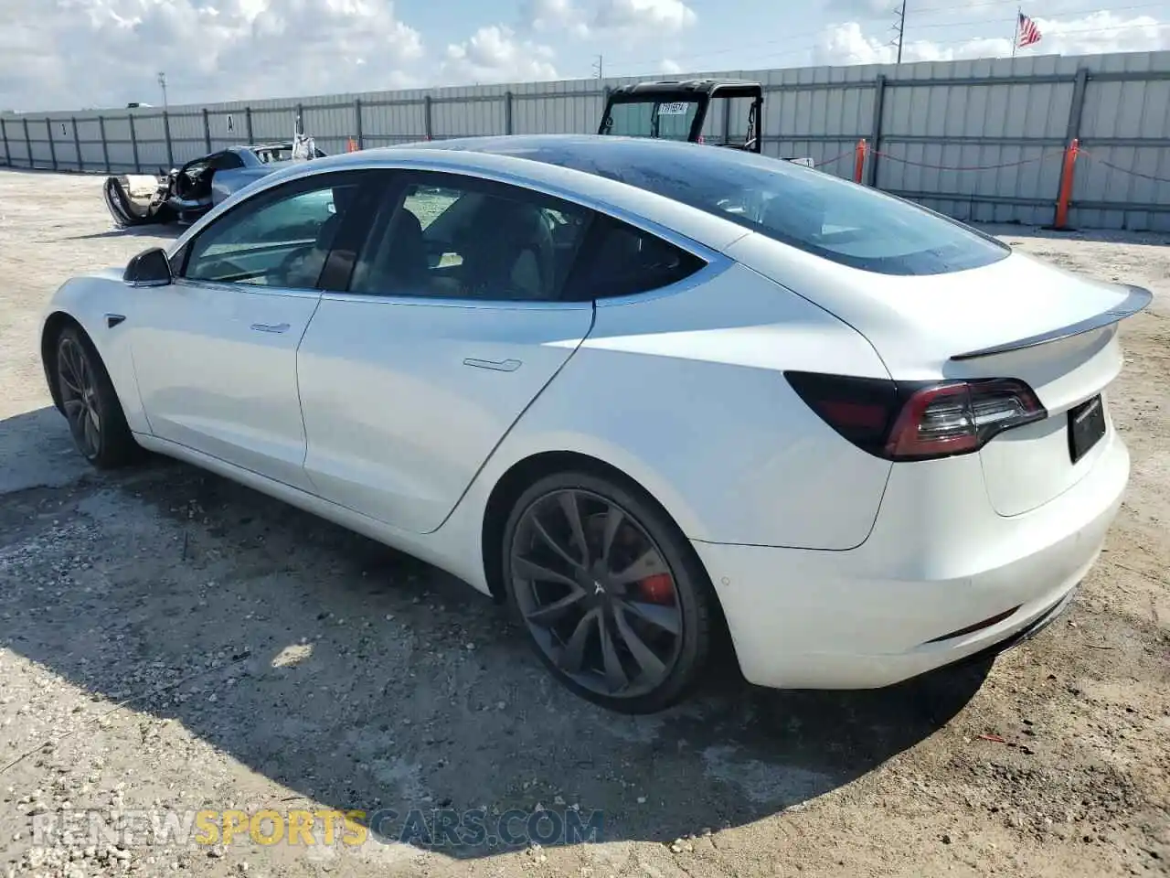 2 Photograph of a damaged car 5YJ3E1EC4LF641472 TESLA MODEL 3 2020