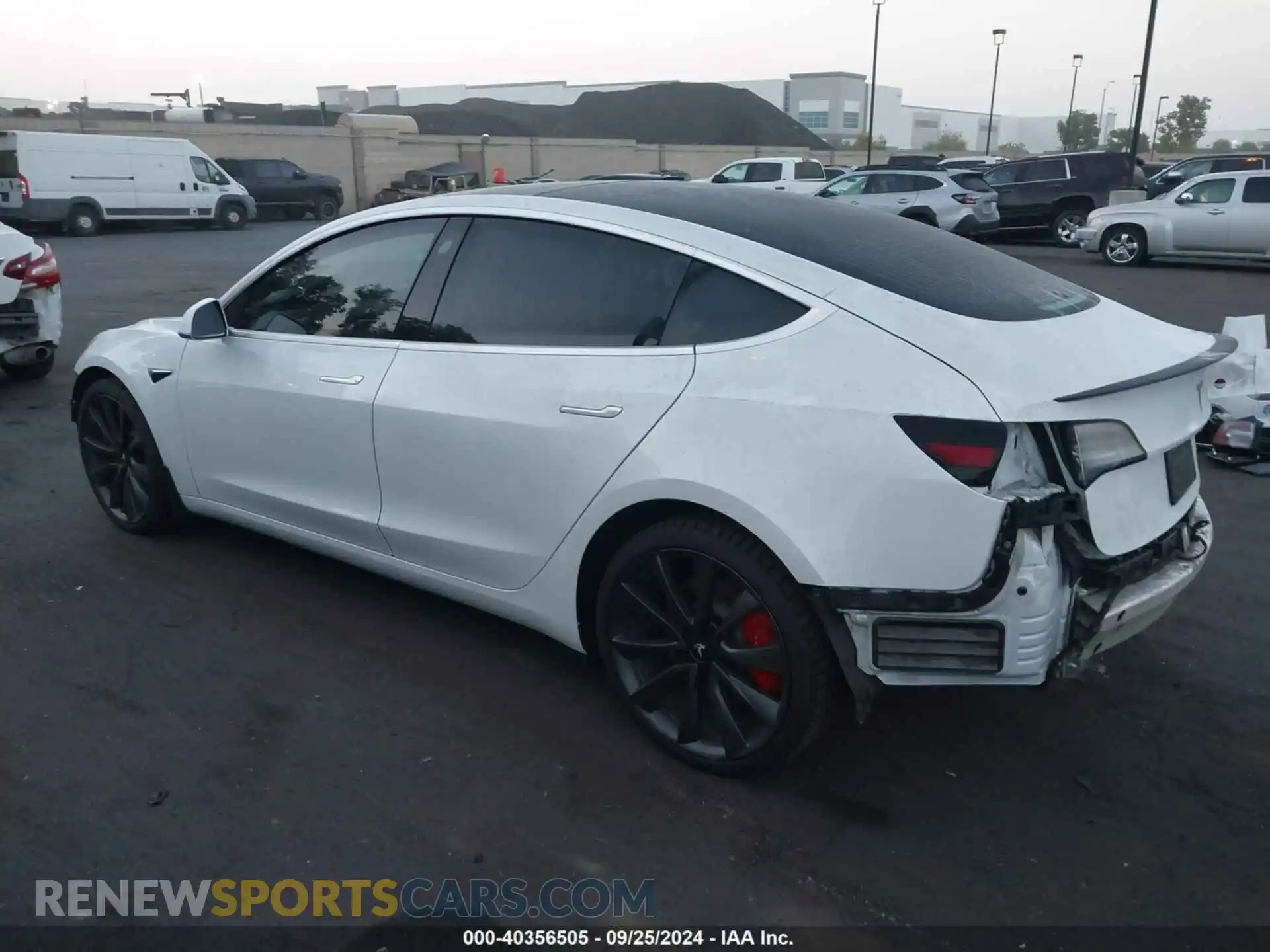 3 Photograph of a damaged car 5YJ3E1EC5LF642243 TESLA MODEL 3 2020
