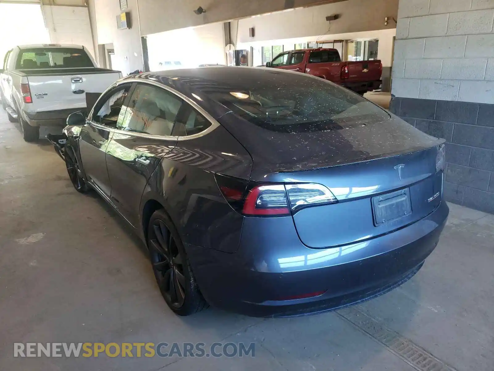 3 fotografías del automóvil dañado 5YJ3E1EC6LF646916 TESLA MODEL 3 2020