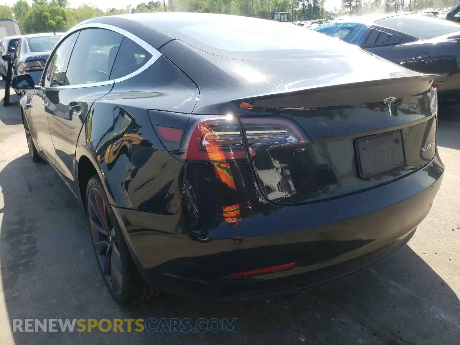 3 Photograph of a damaged car 5YJ3E1EC8LF736102 TESLA MODEL 3 2020