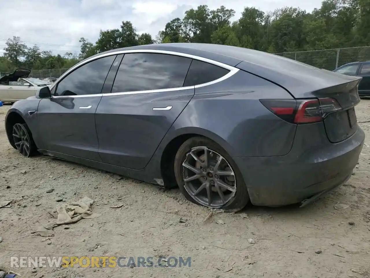2 Photograph of a damaged car 5YJ3E1EC9LF586310 TESLA MODEL 3 2020