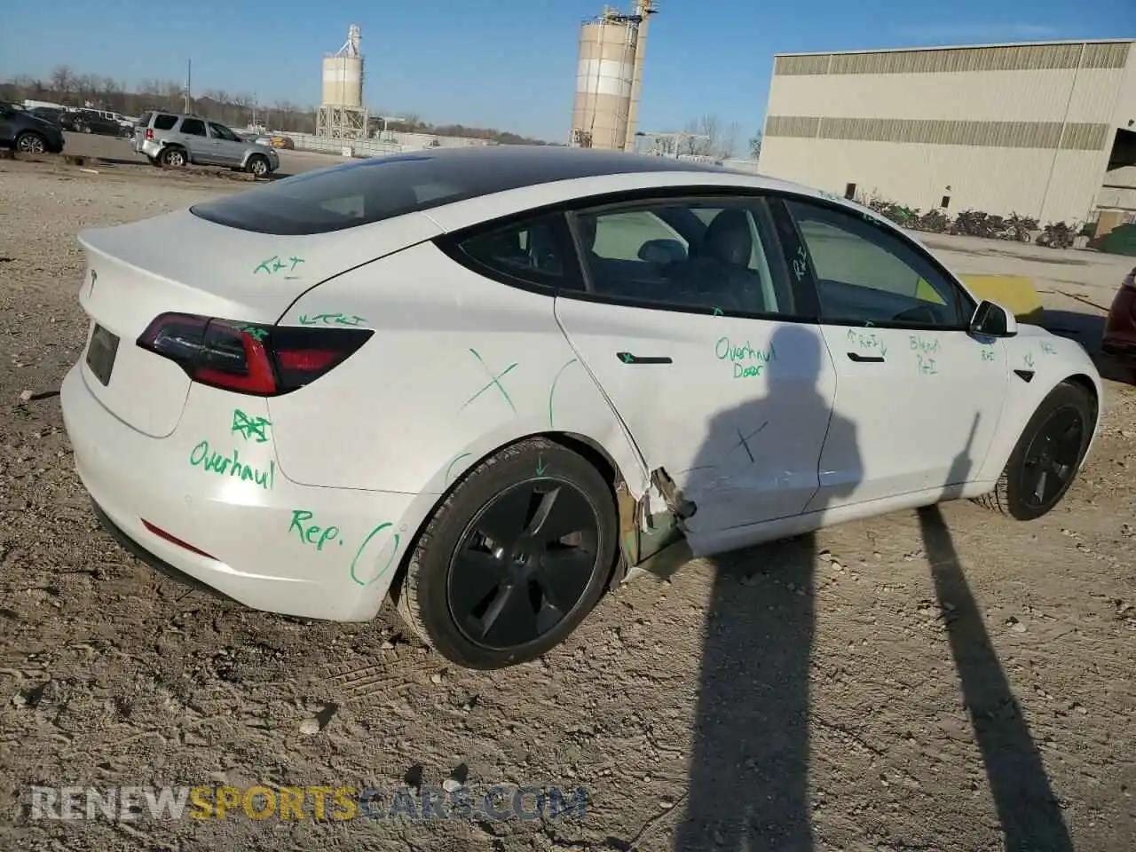 3 Photograph of a damaged car 5YJ3E1EA0MF002117 TESLA MODEL 3 2021