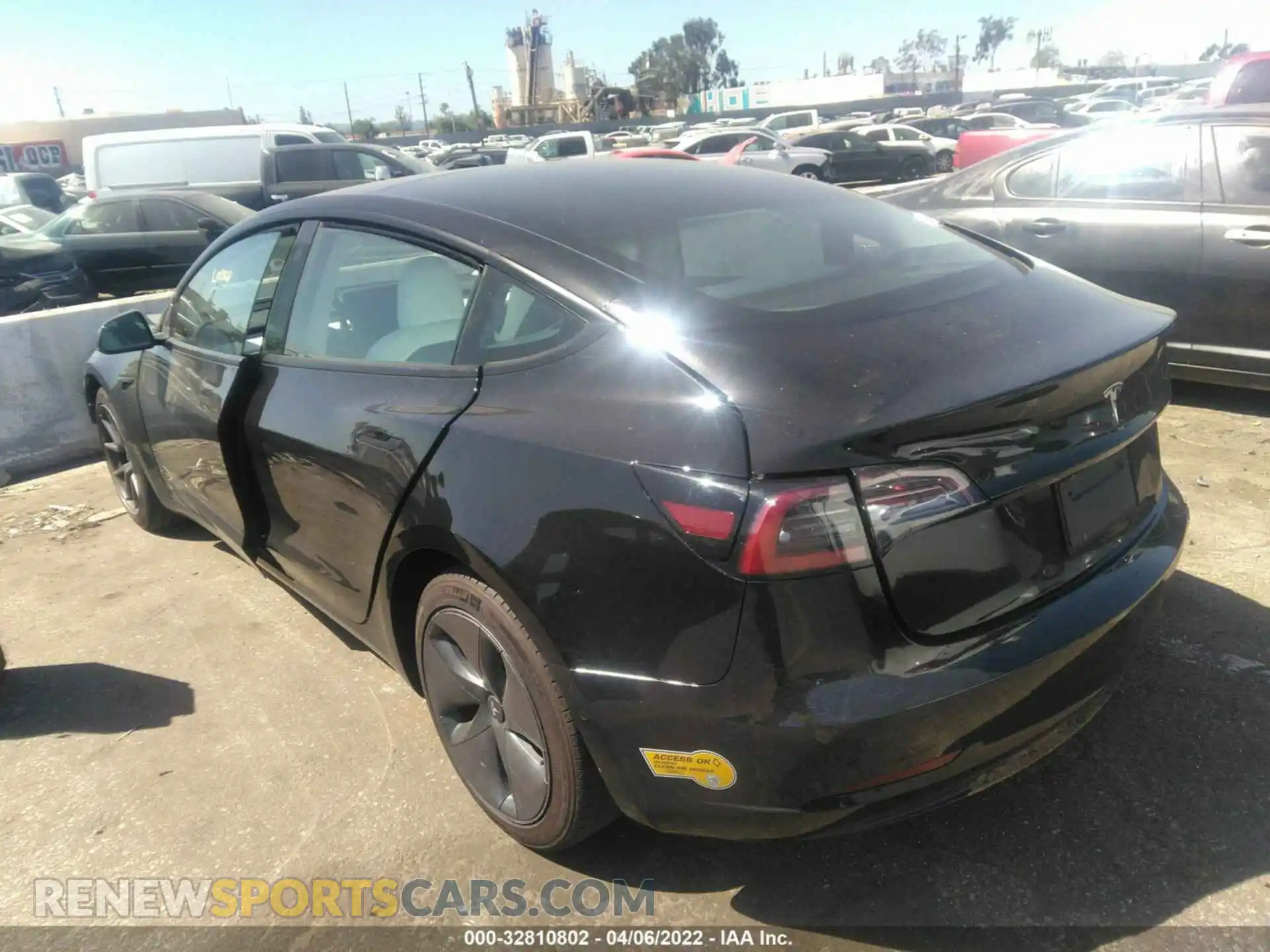 3 Photograph of a damaged car 5YJ3E1EA0MF018639 TESLA MODEL 3 2021
