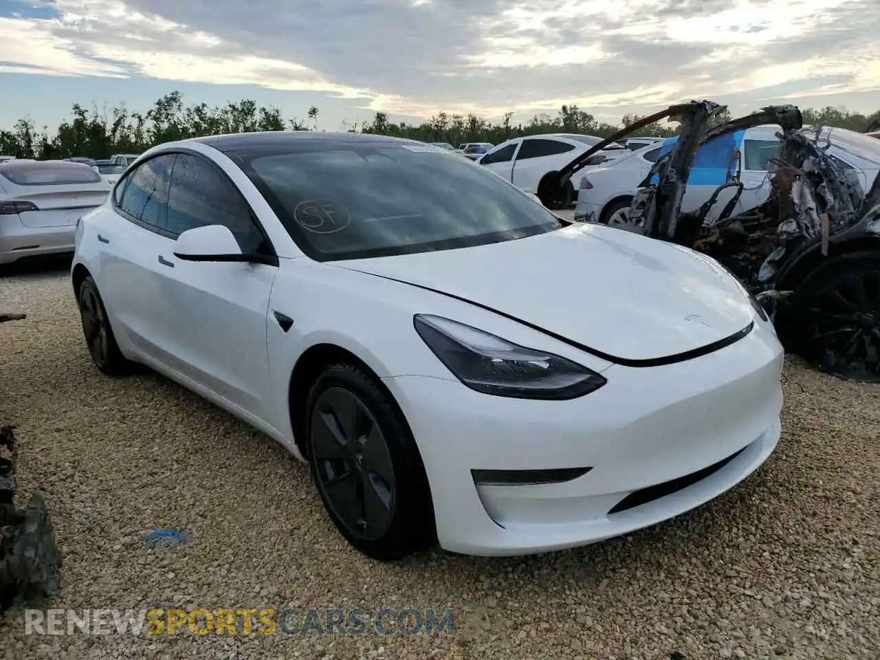 1 Photograph of a damaged car 5YJ3E1EA0MF062785 TESLA MODEL 3 2021