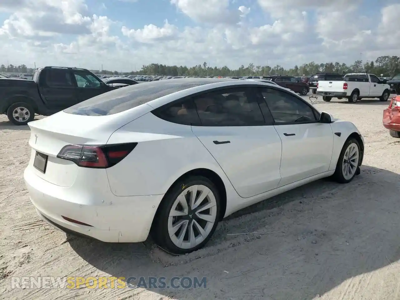 3 fotografías del automóvil dañado 5YJ3E1EA0MF080543 TESLA MODEL 3 2021
