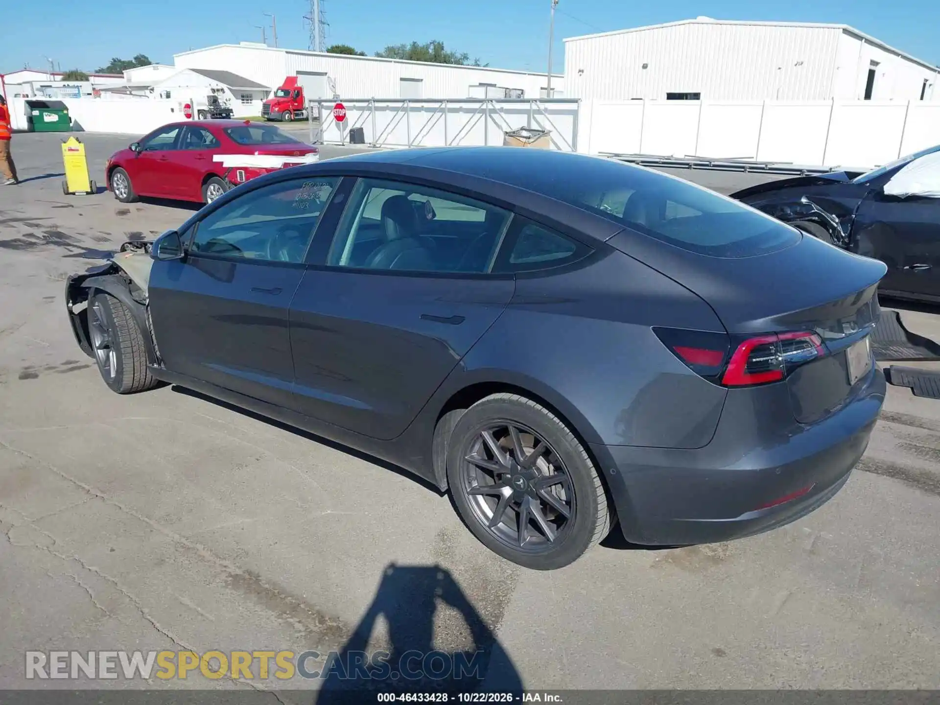 3 Photograph of a damaged car 5YJ3E1EA0MF085242 TESLA MODEL 3 2021