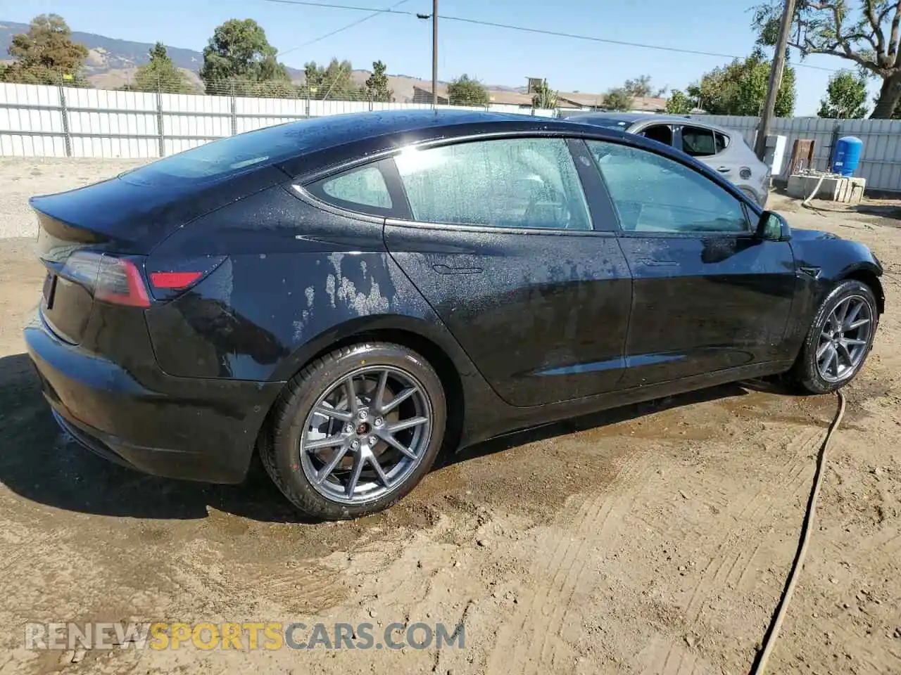 3 Photograph of a damaged car 5YJ3E1EA0MF097746 TESLA MODEL 3 2021