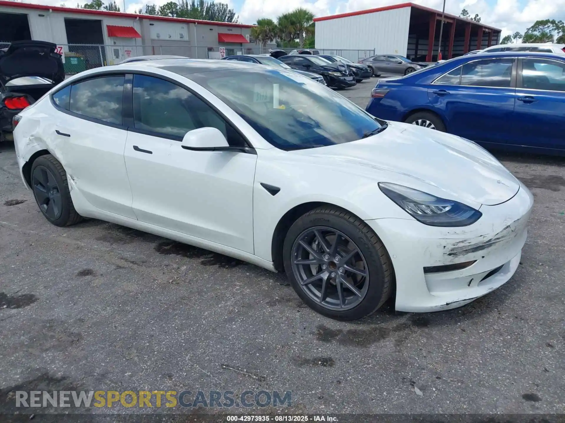 1 Photograph of a damaged car 5YJ3E1EA0MF851745 TESLA MODEL 3 2021