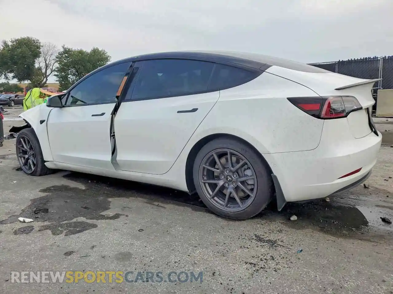 2 Photograph of a damaged car 5YJ3E1EA0MF853737 TESLA MODEL 3 2021