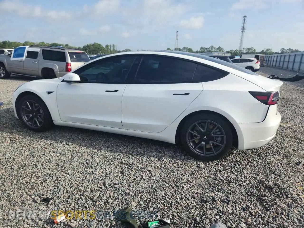 2 fotografías del automóvil dañado 5YJ3E1EA0MF907831 TESLA MODEL 3 2021