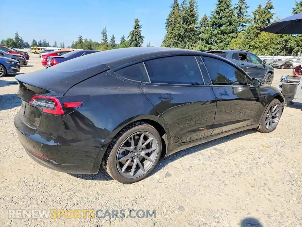 3 Photograph of a damaged car 5YJ3E1EA0MF908347 TESLA MODEL 3 2021