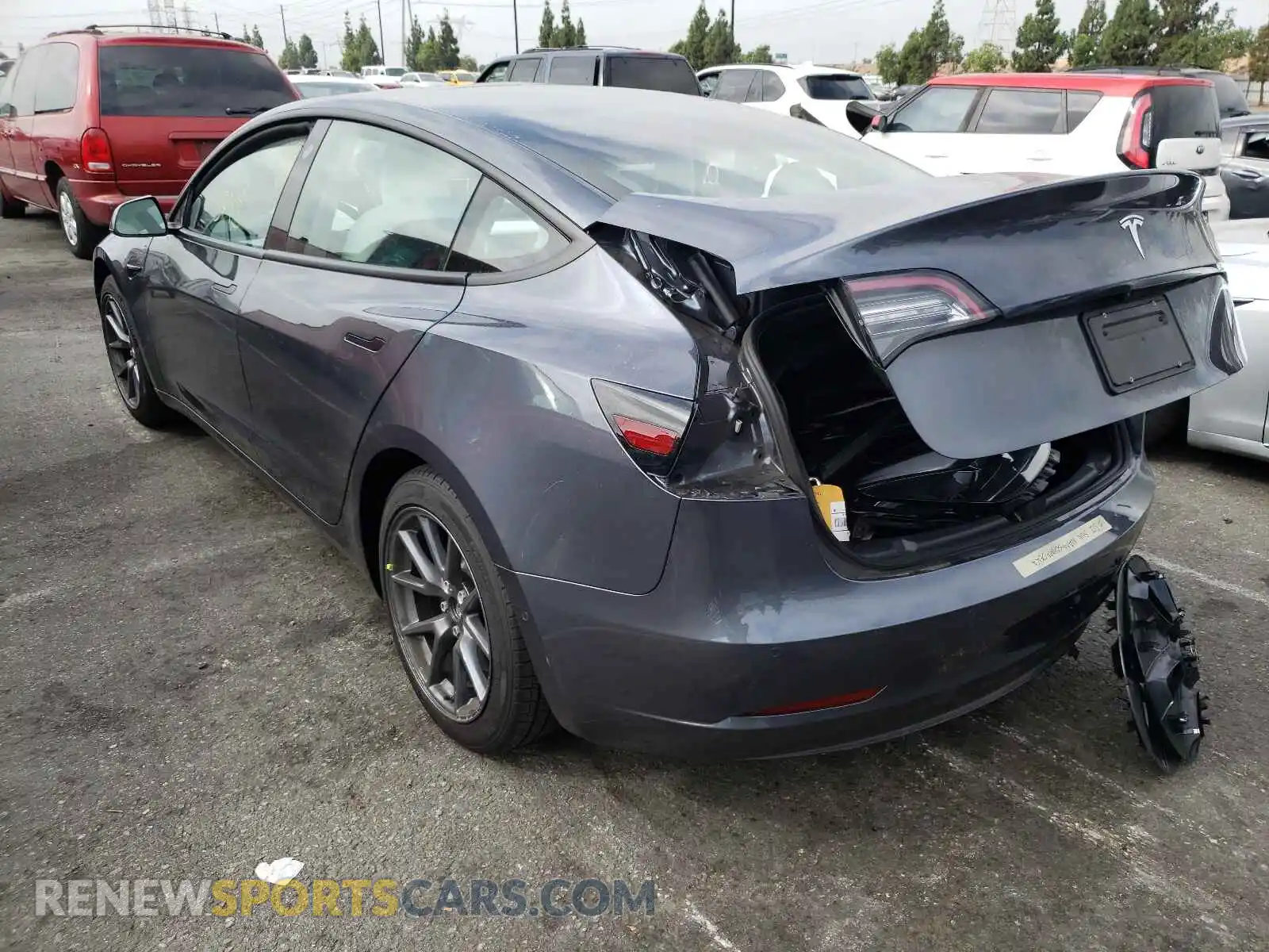 3 Photograph of a damaged car 5YJ3E1EA0MF928730 TESLA MODEL 3 2021
