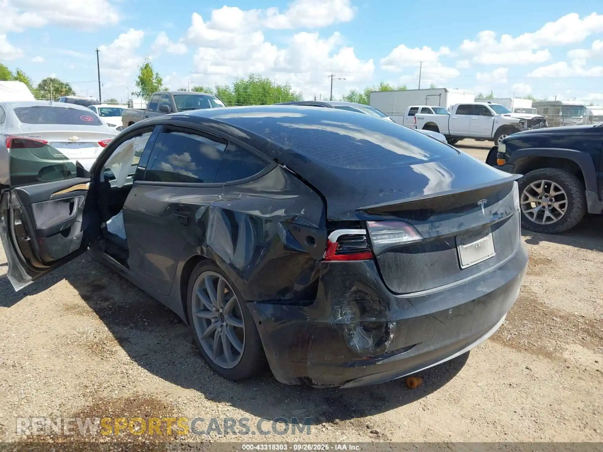 3 Фотография поврежденного автомобиля 5YJ3E1EA0MF976311 TESLA MODEL 3 2021