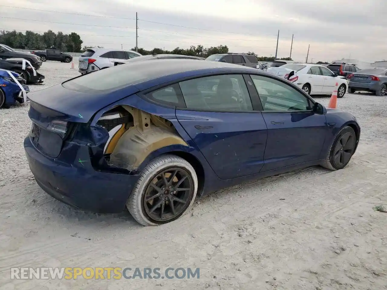 3 Photograph of a damaged car 5YJ3E1EA0MF976437 TESLA MODEL 3 2021