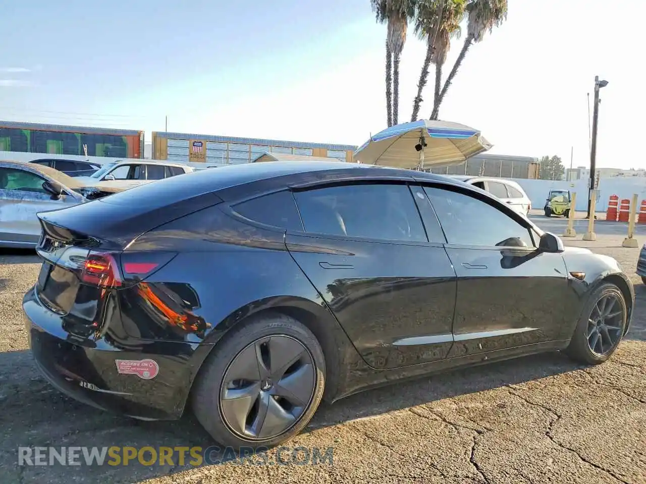 3 Photograph of a damaged car 5YJ3E1EA1MF002742 TESLA MODEL 3 2021