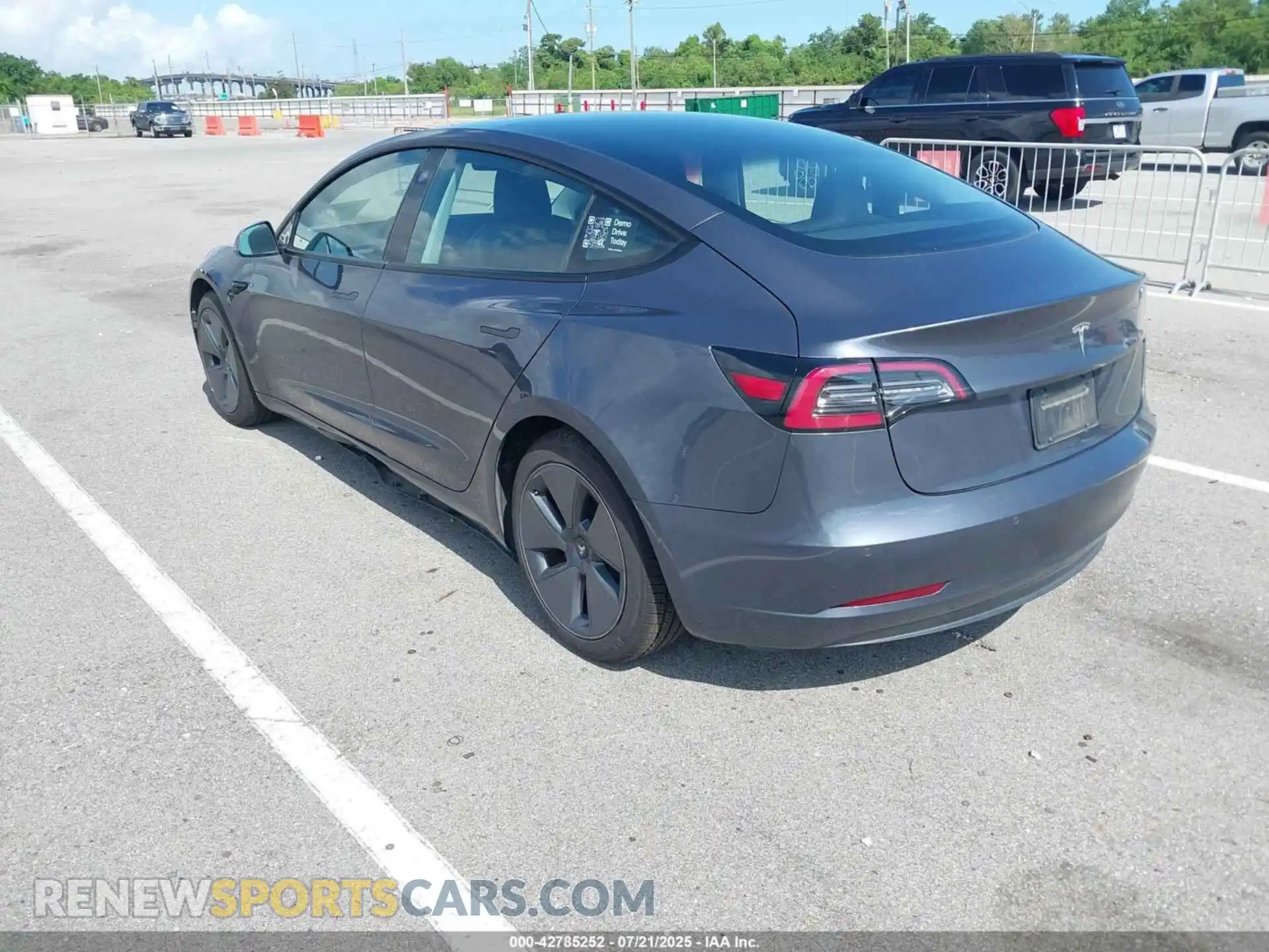 3 Фотография поврежденного автомобиля 5YJ3E1EA1MF867579 TESLA MODEL 3 2021
