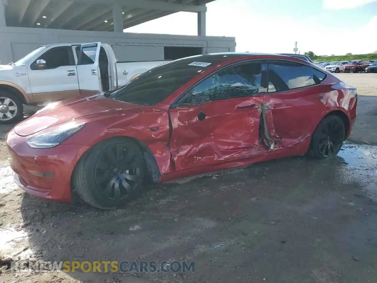 1 Photograph of a damaged car 5YJ3E1EA1MF921236 TESLA MODEL 3 2021