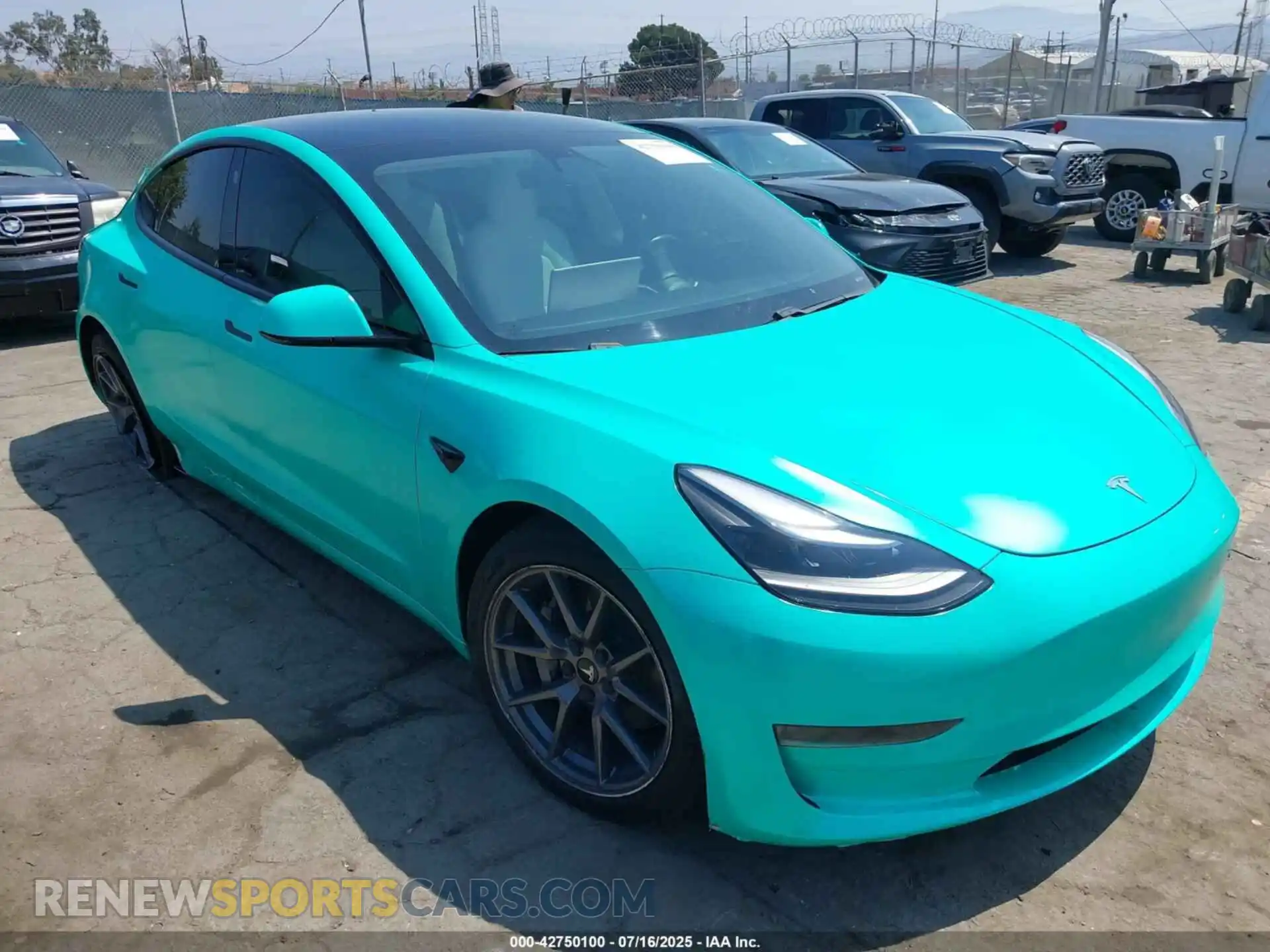 1 Photograph of a damaged car 5YJ3E1EA1MF921673 TESLA MODEL 3 2021
