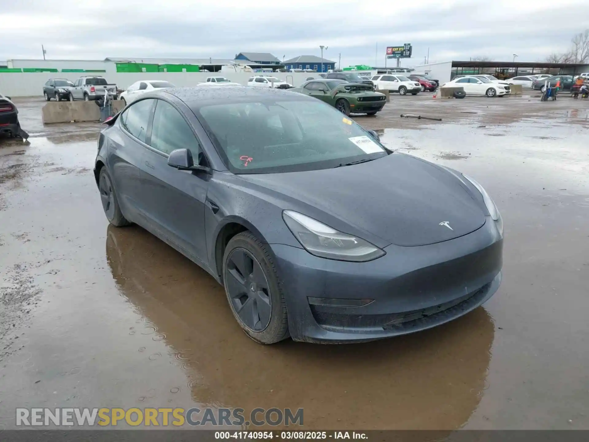 1 Photograph of a damaged car 5YJ3E1EA1MF976740 TESLA MODEL 3 2021
