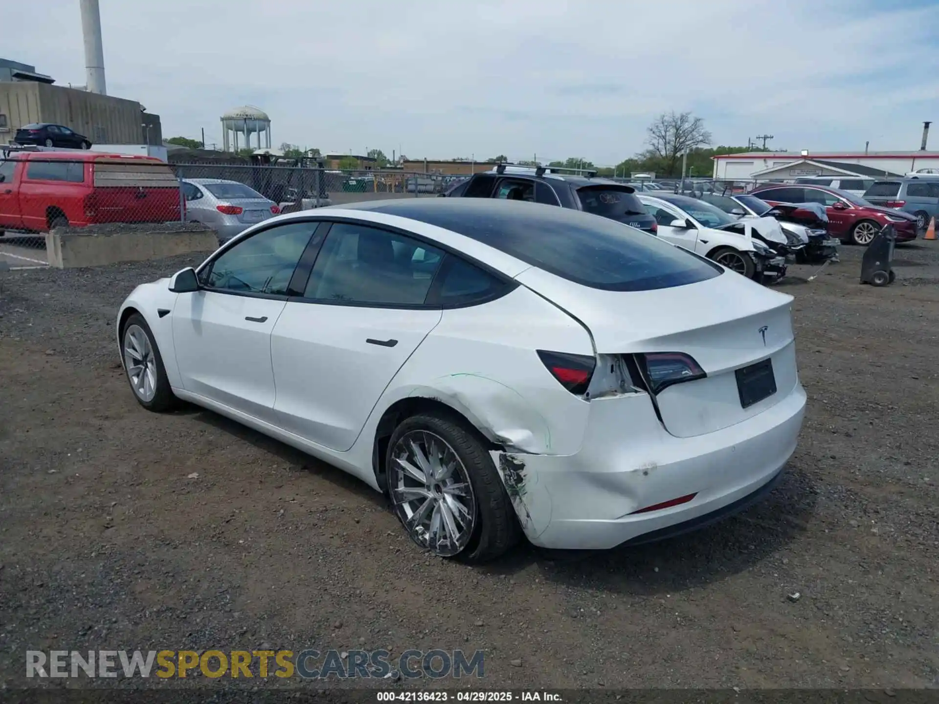 3 Photograph of a damaged car 5YJ3E1EA2MF063761 TESLA MODEL 3 2021