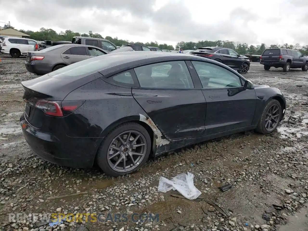 3 Photograph of a damaged car 5YJ3E1EA2MF090328 TESLA MODEL 3 2021