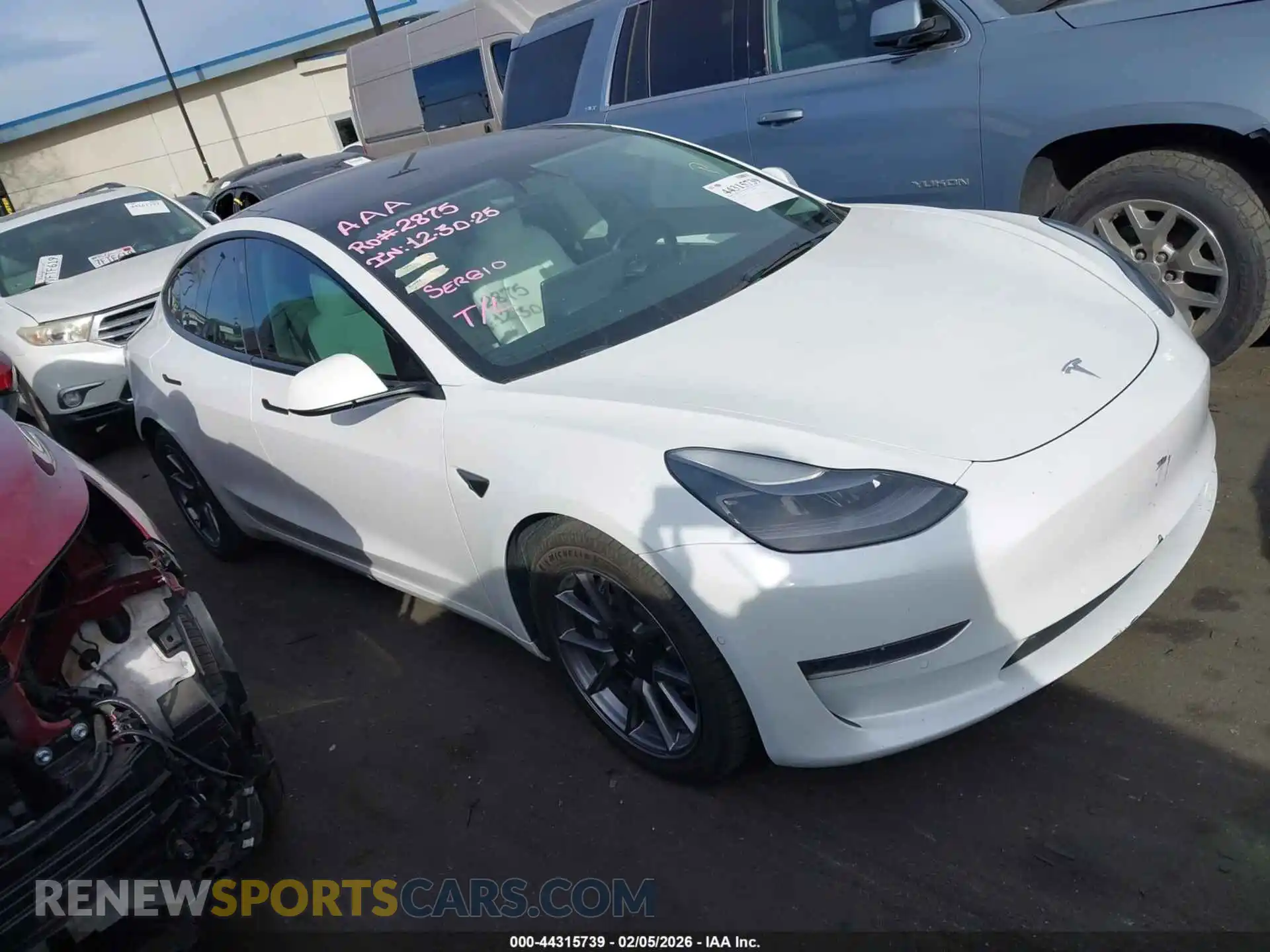 1 Photograph of a damaged car 5YJ3E1EA2MF096064 TESLA MODEL 3 2021