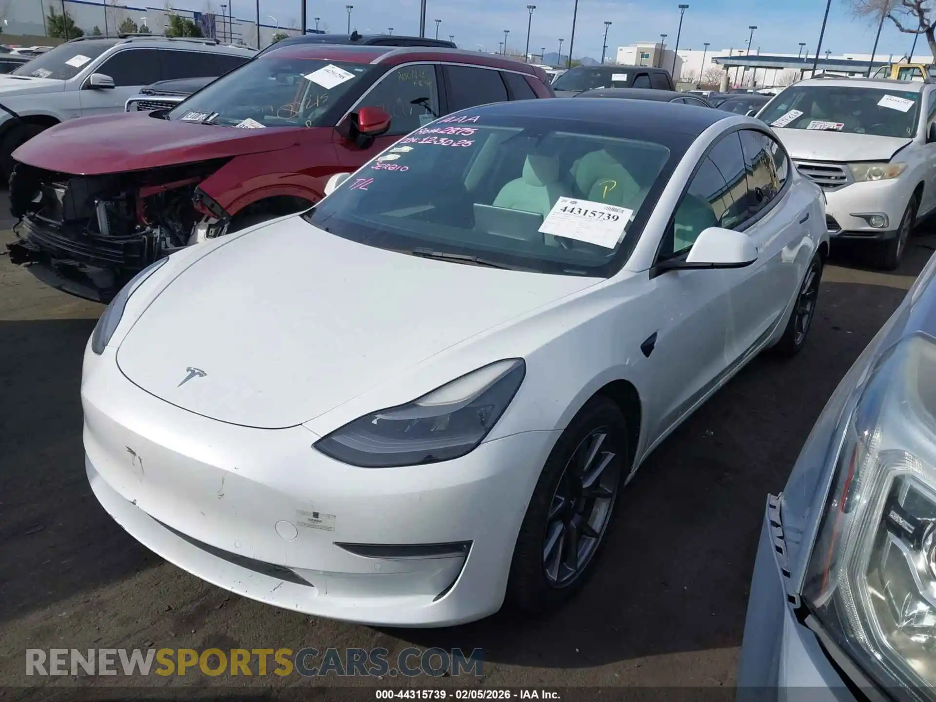 2 Photograph of a damaged car 5YJ3E1EA2MF096064 TESLA MODEL 3 2021