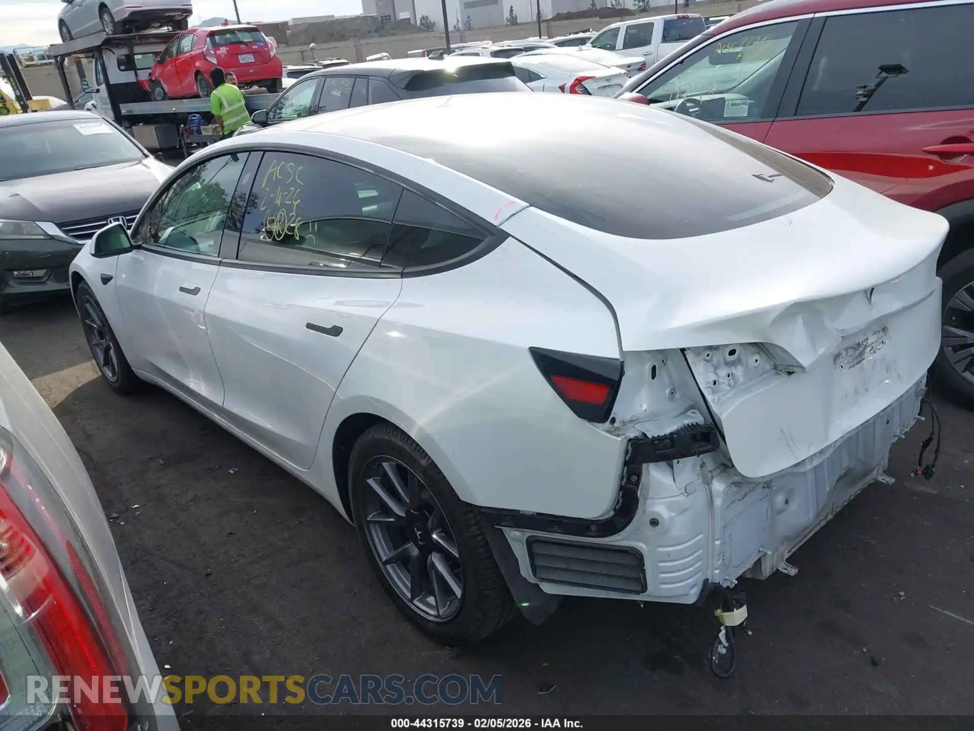 3 Photograph of a damaged car 5YJ3E1EA2MF096064 TESLA MODEL 3 2021