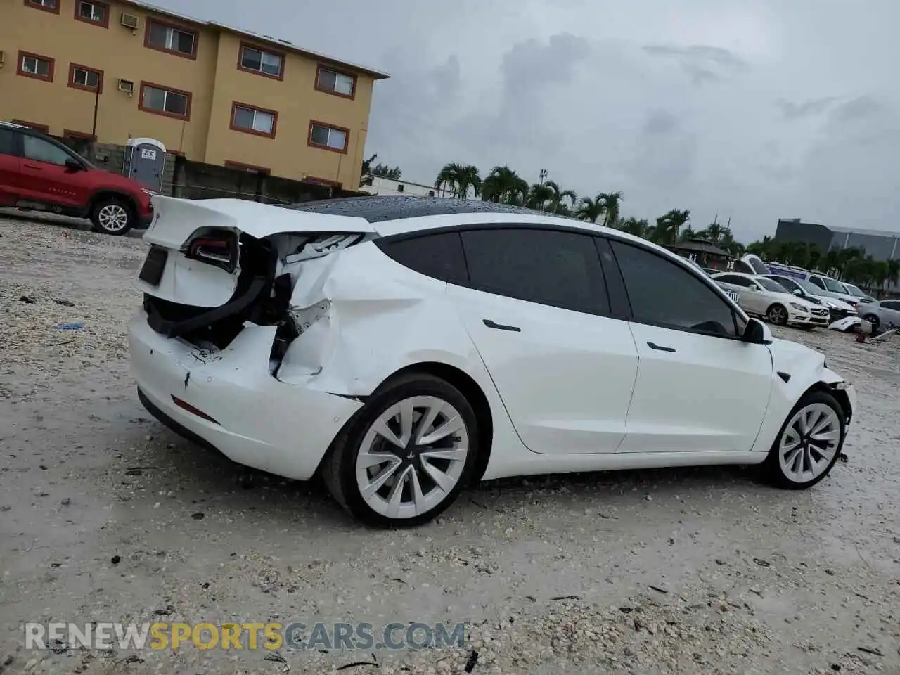3 Photograph of a damaged car 5YJ3E1EA2MF098543 TESLA MODEL 3 2021