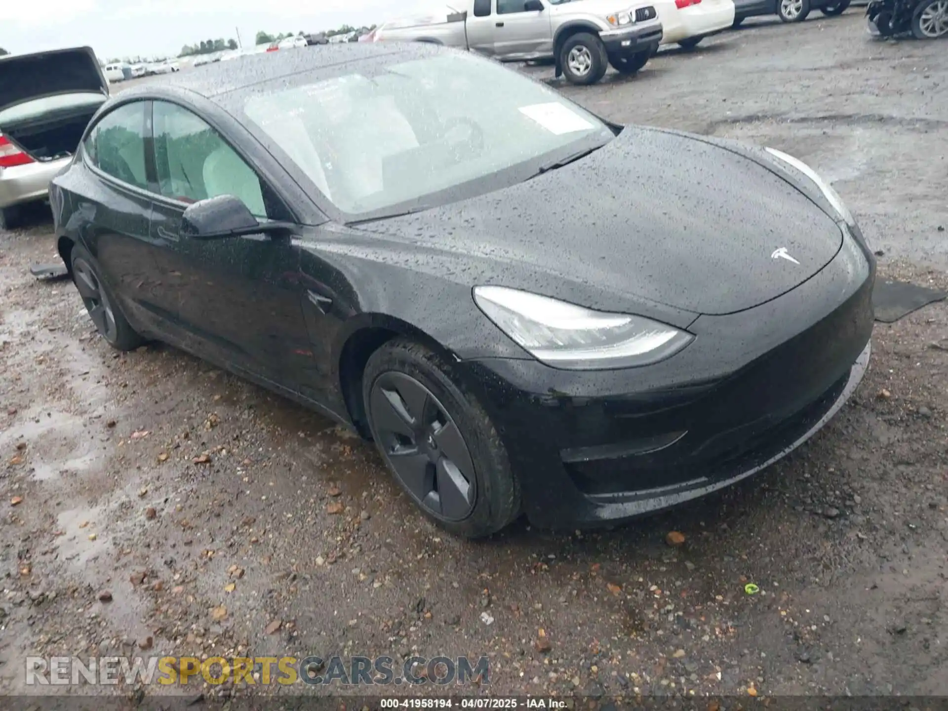 1 Photograph of a damaged car 5YJ3E1EA2MF850757 TESLA MODEL 3 2021
