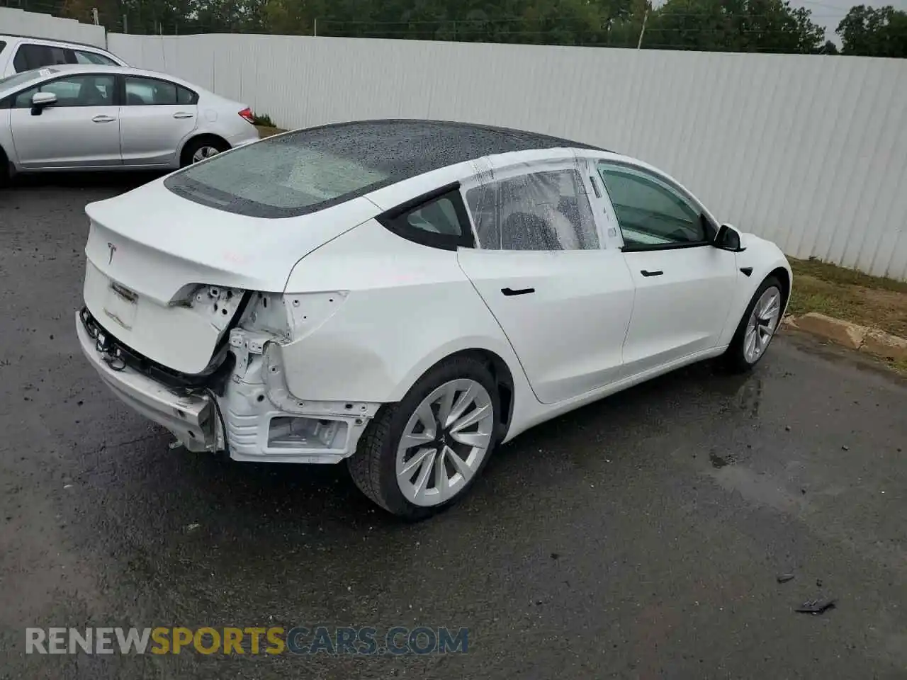 3 Photograph of a damaged car 5YJ3E1EA2MF853870 TESLA MODEL 3 2021