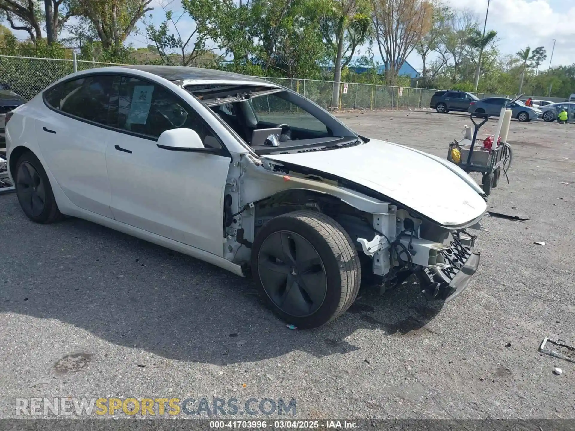 1 Photograph of a damaged car 5YJ3E1EA2MF913355 TESLA MODEL 3 2021