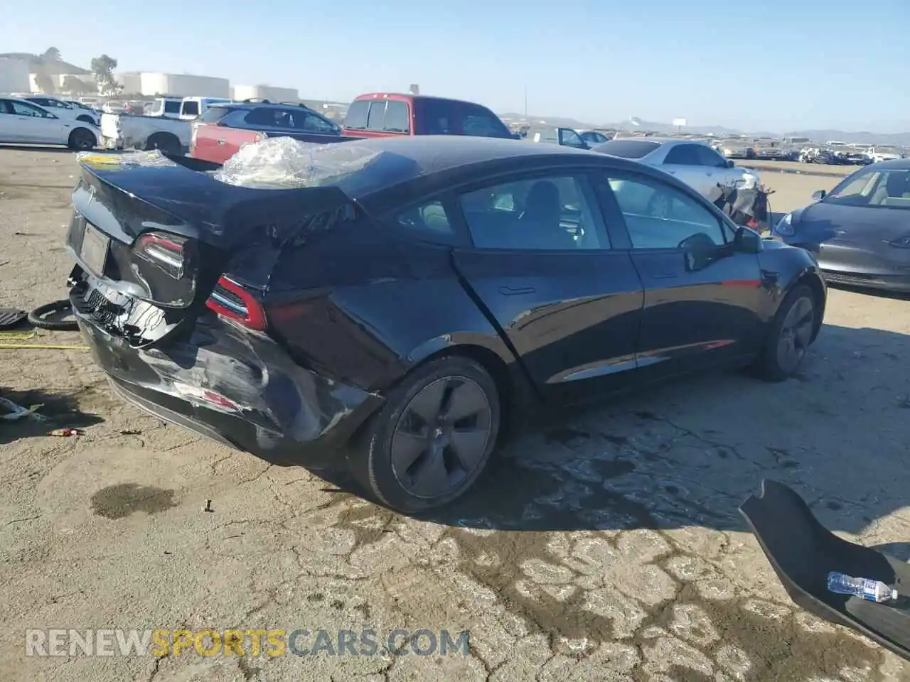3 Photograph of a damaged car 5YJ3E1EA2MF921343 TESLA MODEL 3 2021