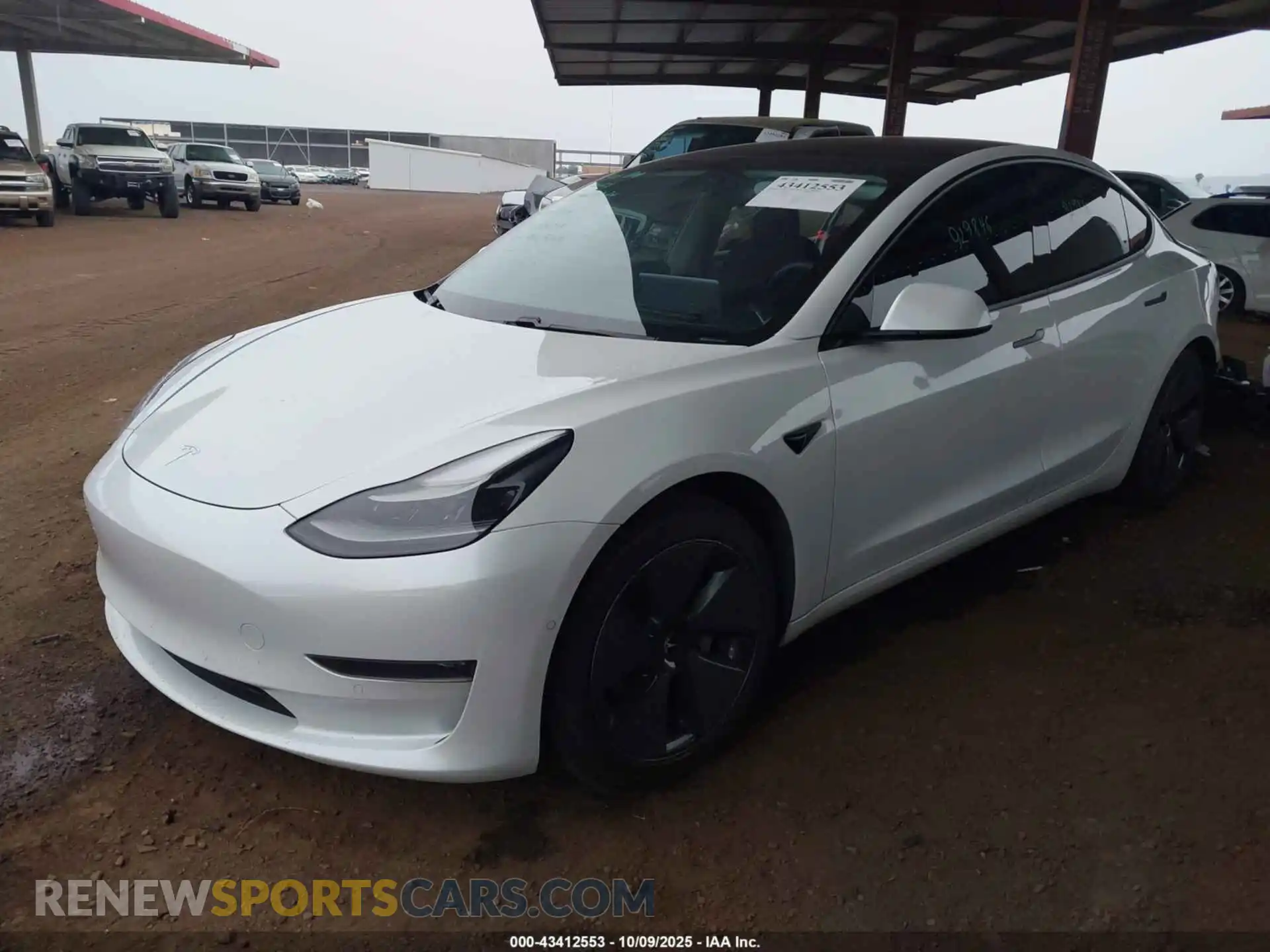 2 Photograph of a damaged car 5YJ3E1EA2MF929846 TESLA MODEL 3 2021