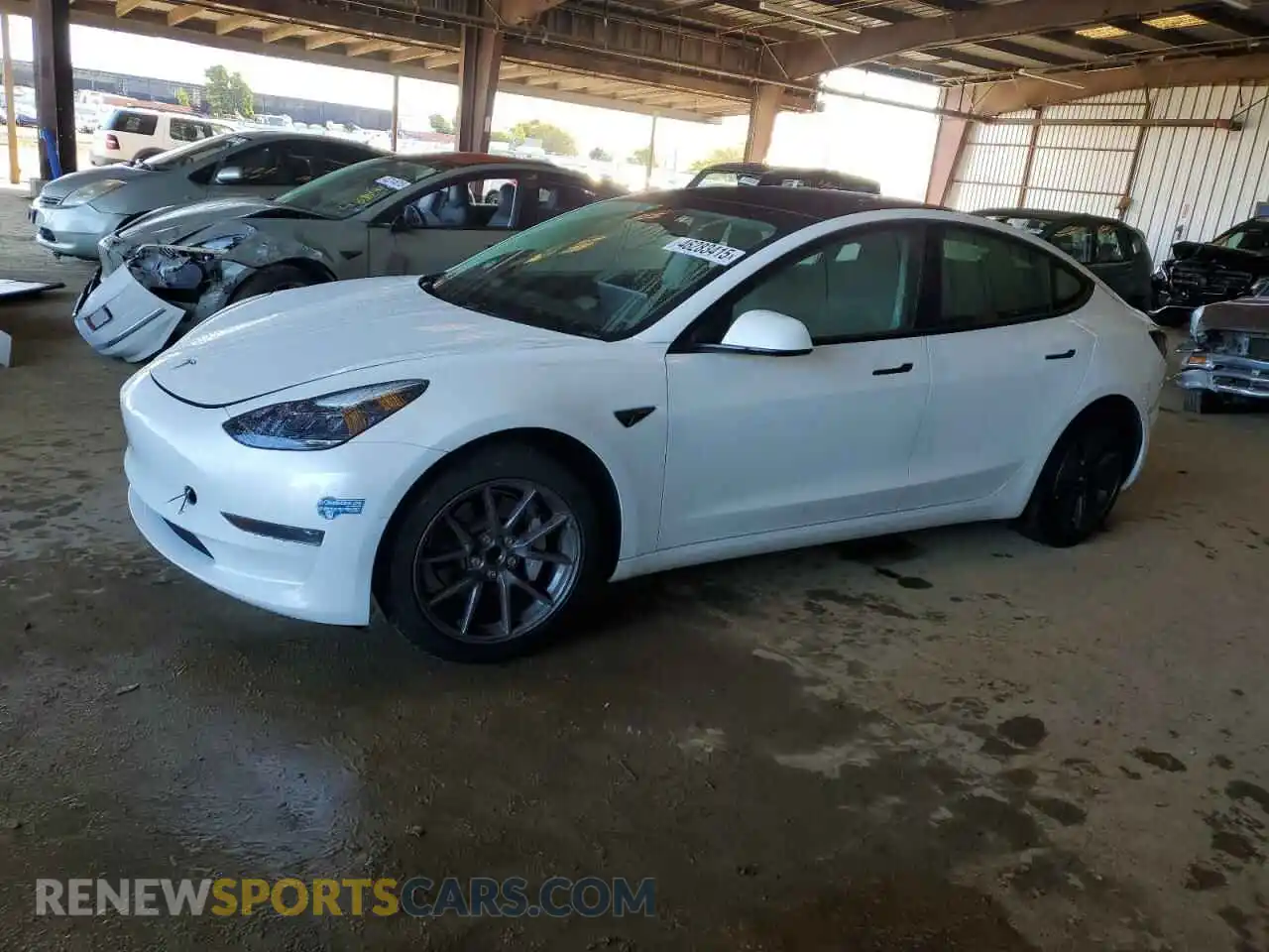 1 Photograph of a damaged car 5YJ3E1EA2MF940393 TESLA MODEL 3 2021