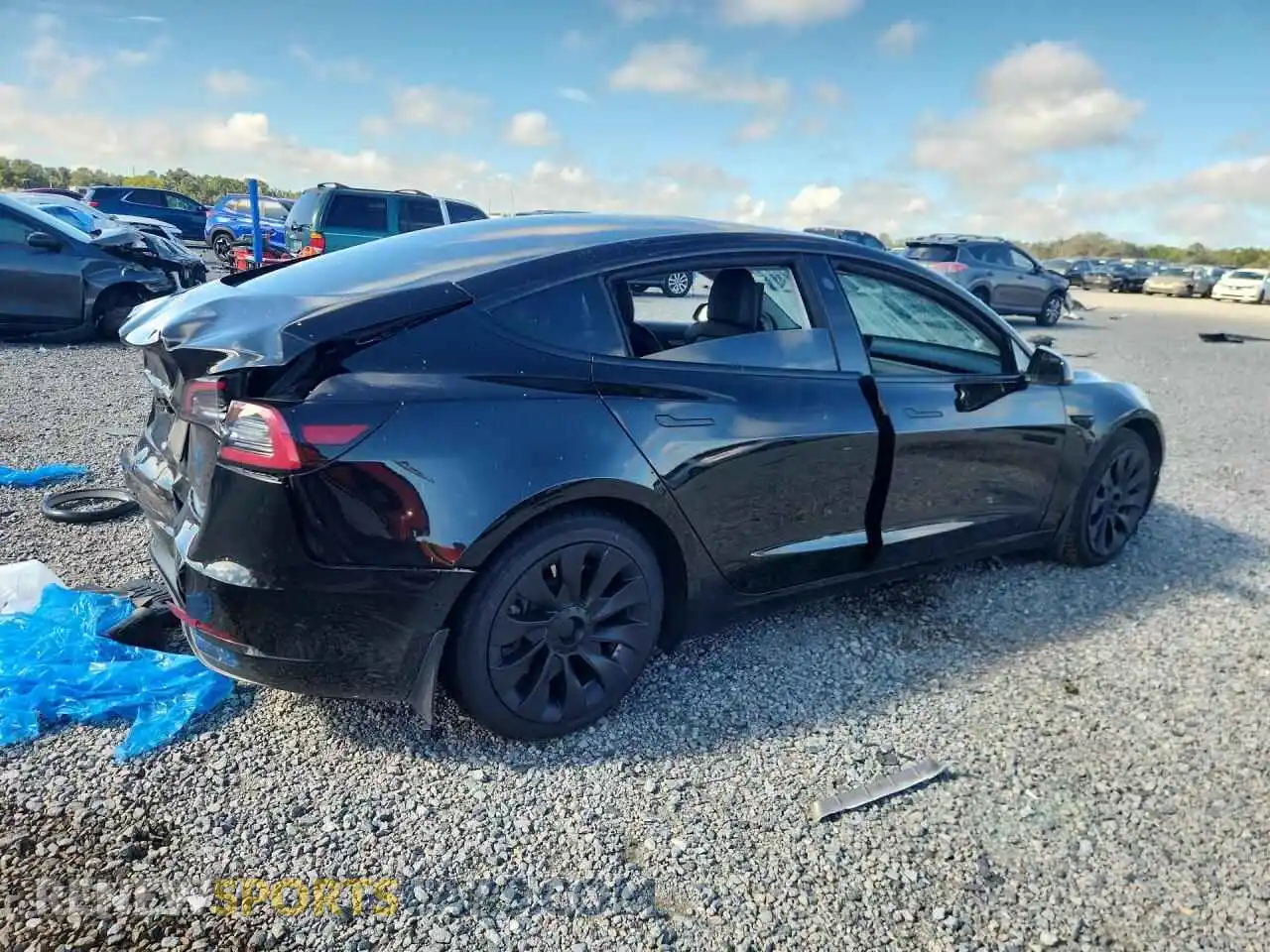 3 fotografías del automóvil dañado 5YJ3E1EA2MF977282 TESLA MODEL 3 2021